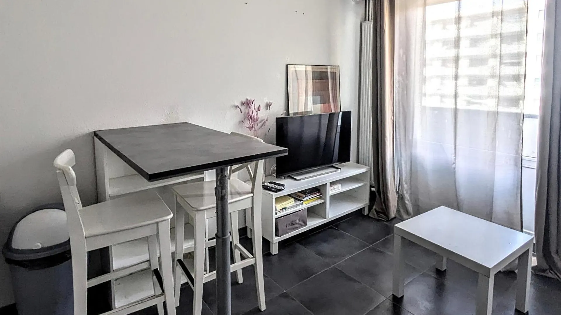 Studio Central 2 Pers Proche Geneva Saint-Julien-en-Genevois